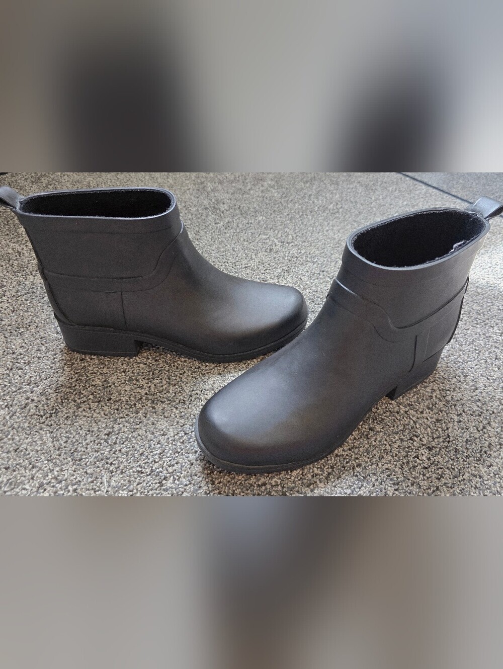 Lucky Brand Black Matte Rubber Ankle Rain Booties